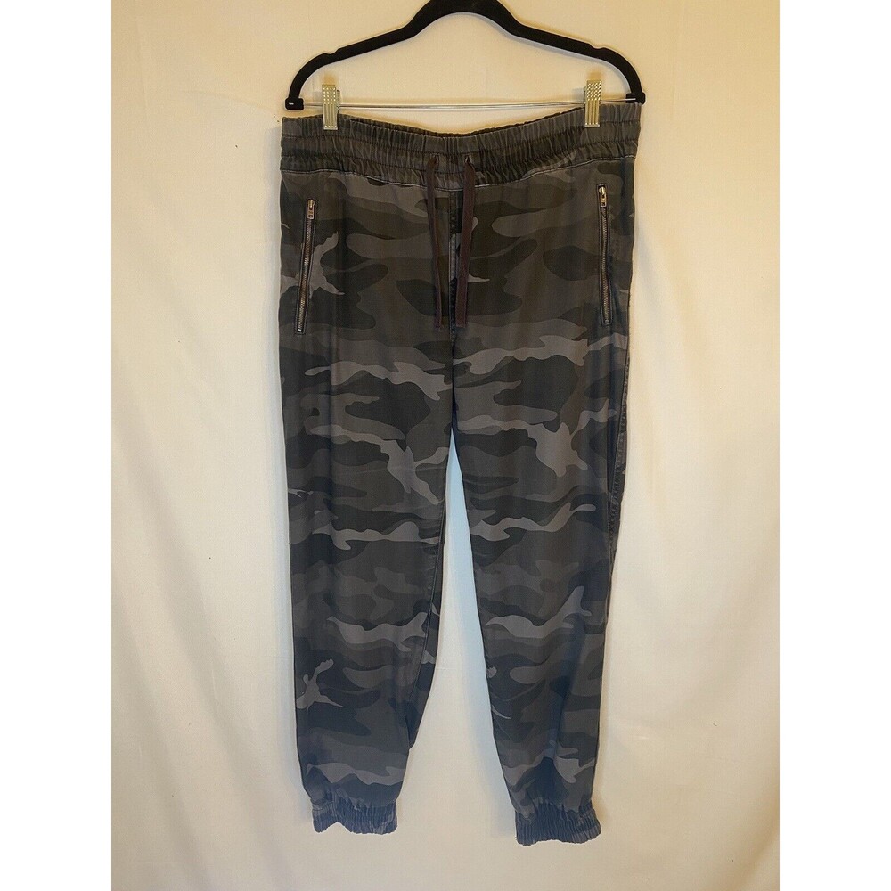 Aritzia Tna Camo Alix Joggers Pants Zipper Pockets Drawstring Waist Size L - Picture 2 of 5